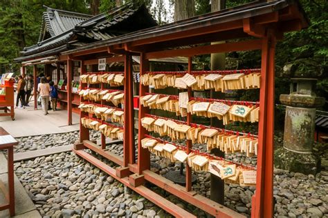 神社繪馬 如何還願：多重視角下的解讀